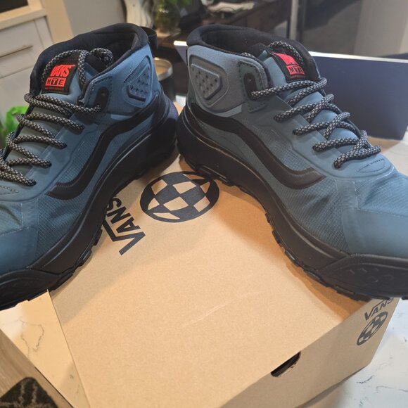 New Vans MTE Crosspath Shoes - Blue (VN000CVUBLU) MENS SIZE 10.5 RARE READ NEW - Picture 2 of 12